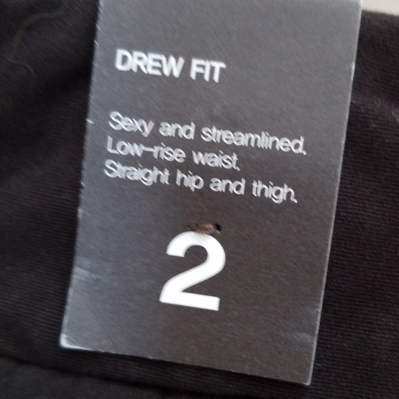The Limited Drew fit chino bermuda shorts - Picture 3 of 4